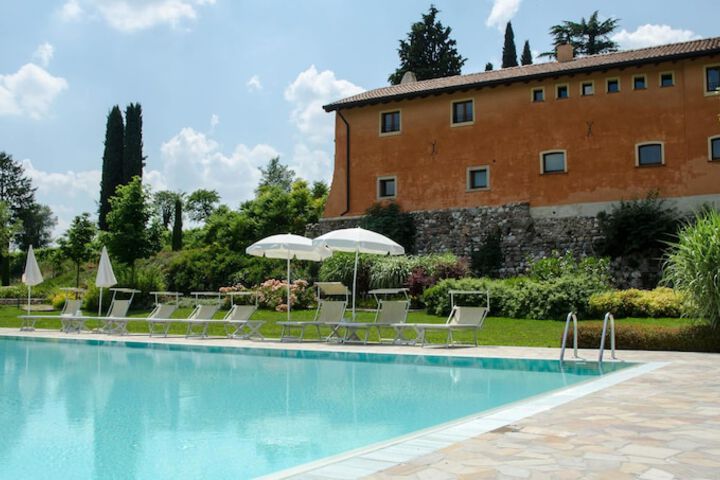 Pools & Facilities