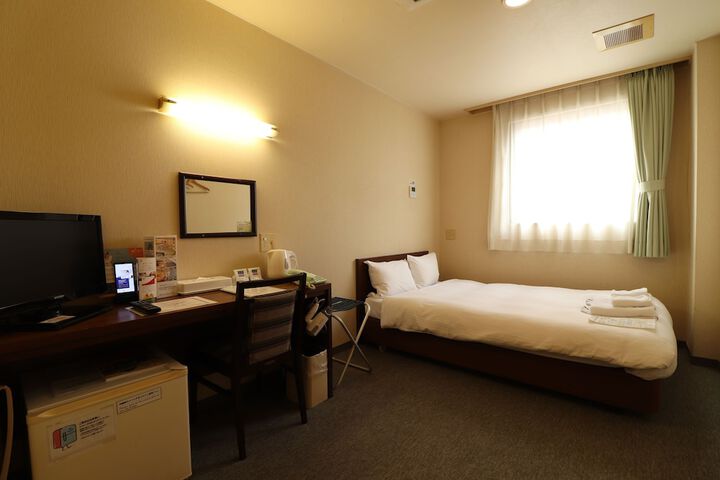 Room 15 of 49