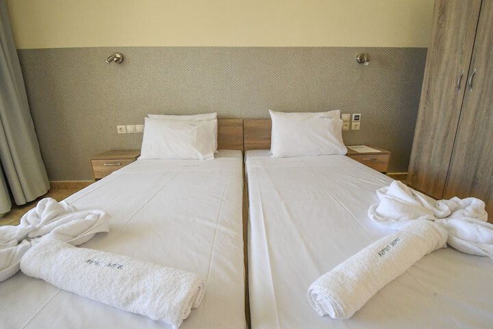 Room 6 of 54