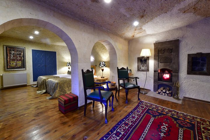 Room 15 of 194