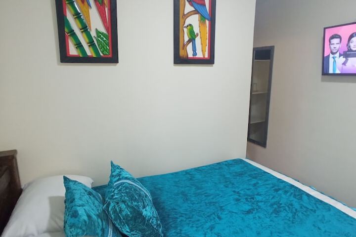 Room 6 of 23