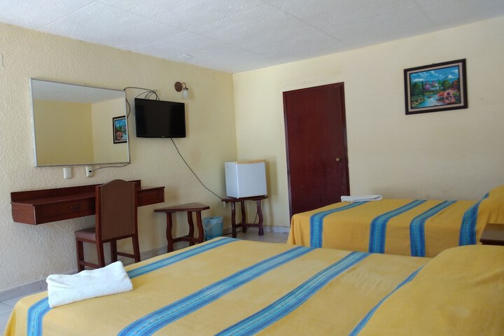 Room 3 of 14