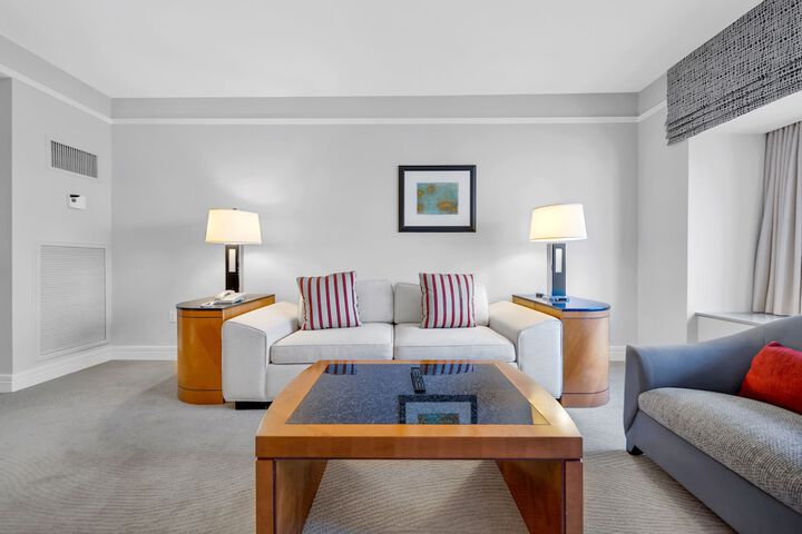 Room 13 of 25