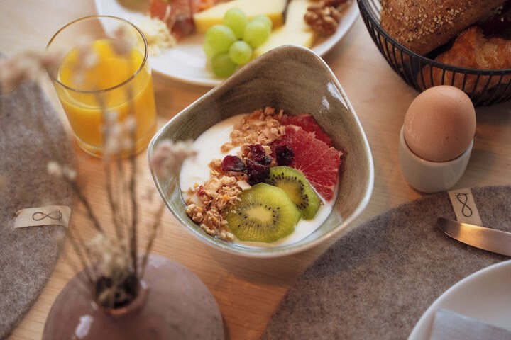 Breakfast/Coffee Service 145 of 162