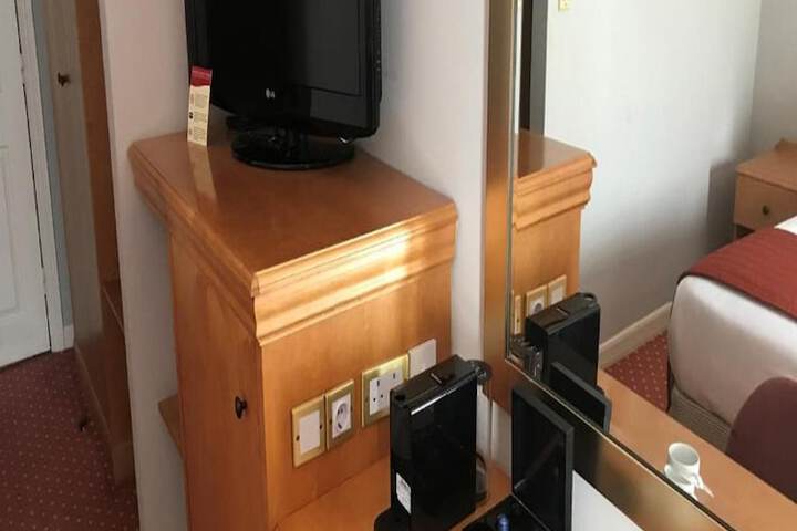 Room 29 of 45