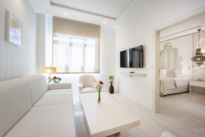 Room 90 of 158