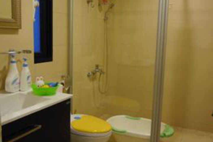 Room 2 of 57