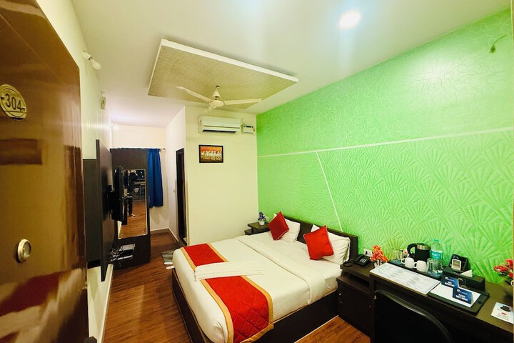 Room 7 of 43
