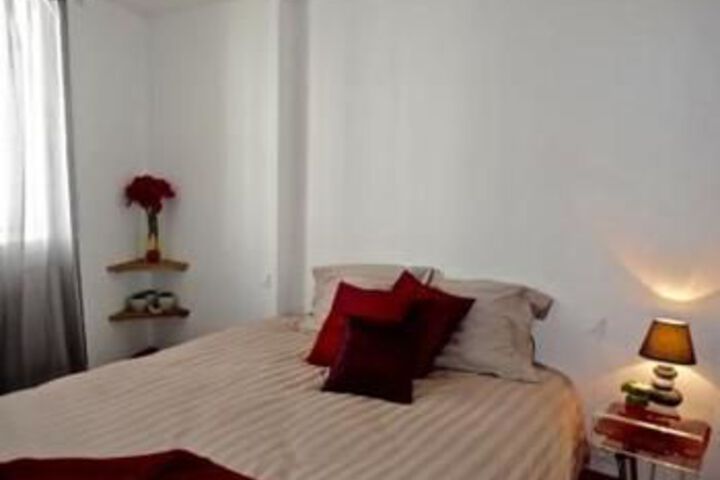 Room 14 of 25