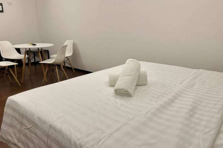Room 40 of 80