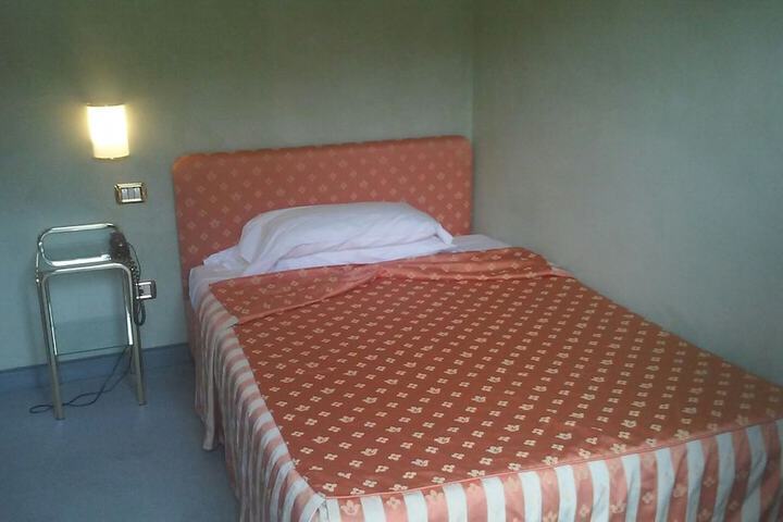 Room 10 of 49