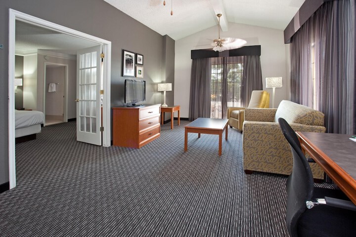 Room 17 of 29