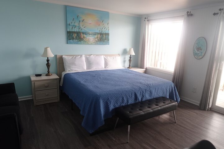 Room 30 of 282