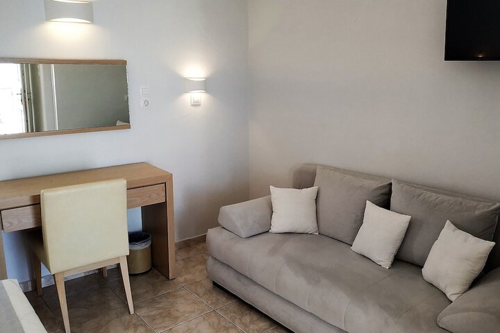 Room 19 of 54
