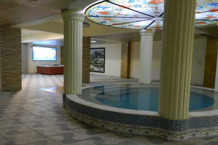 Pool 9 of 22