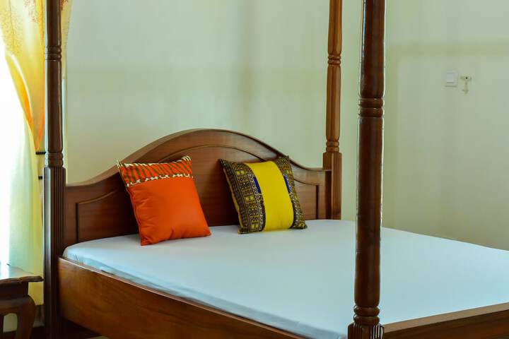 Room 6 of 39
