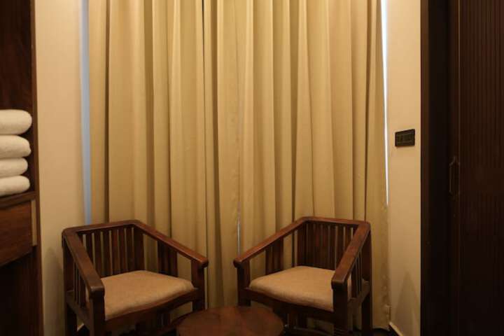 Room 35 of 97