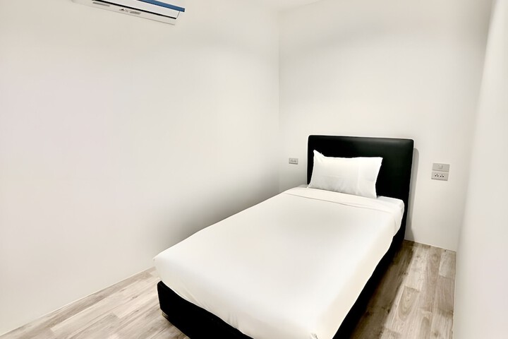 Room 29 of 60