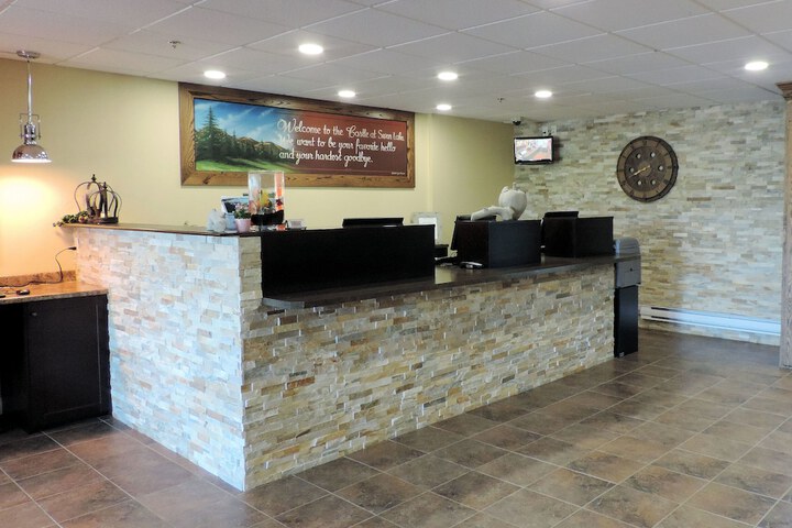 Hotel Interior 3 of 34