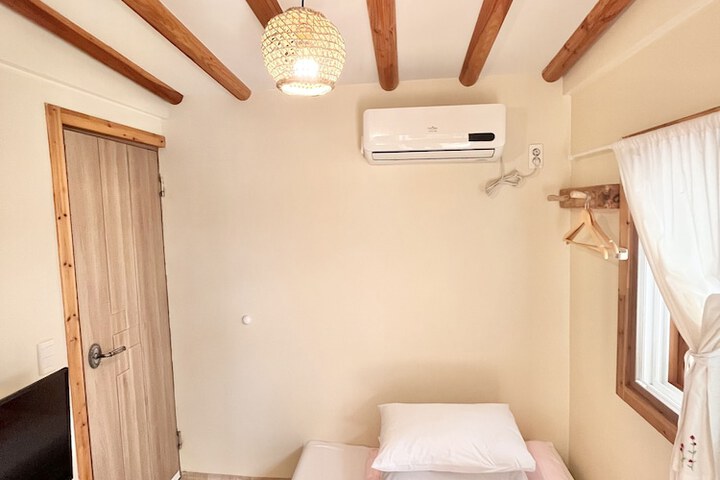Room 7 of 58