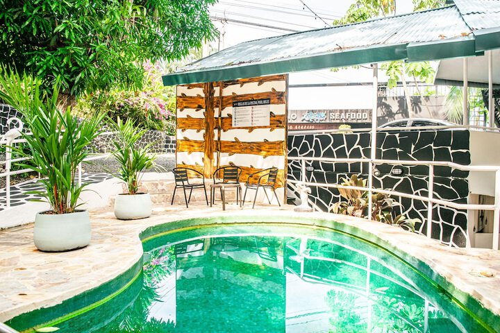 Pool 13 of 23