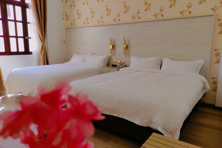 Room 48 of 90