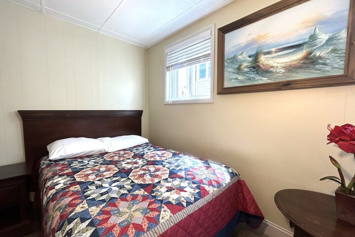 Room 8 of 138