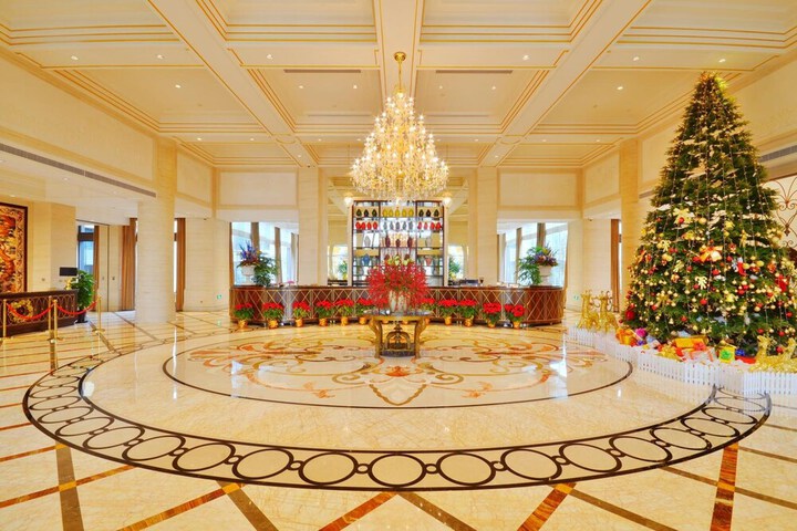 Lobby Entry