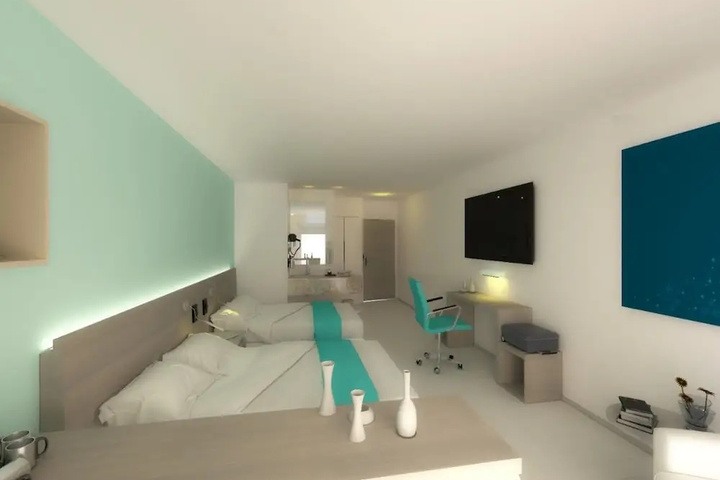 Room 4 of 8