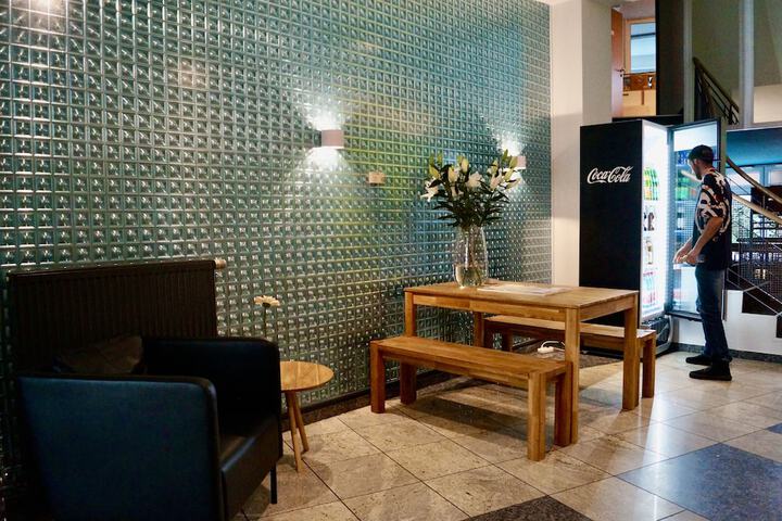 Guest Lobby