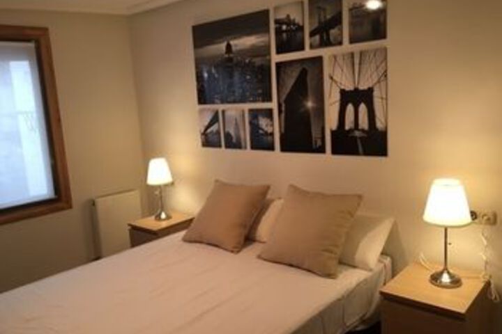 Room 2 of 12