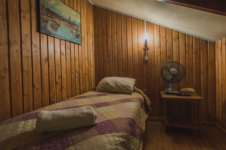 Room 24 of 43