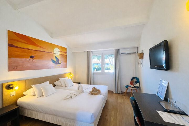 Room 11 of 22