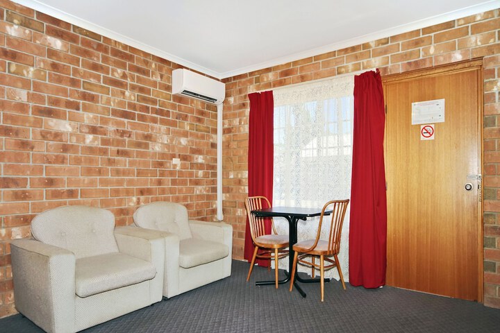 Room 22 of 46