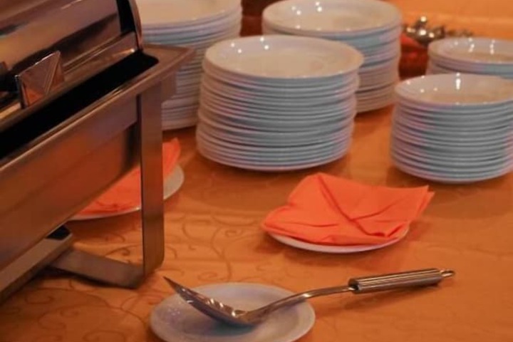 Dining 31 of 56