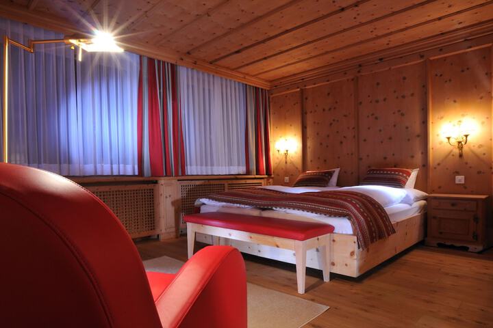 Room 9 of 78