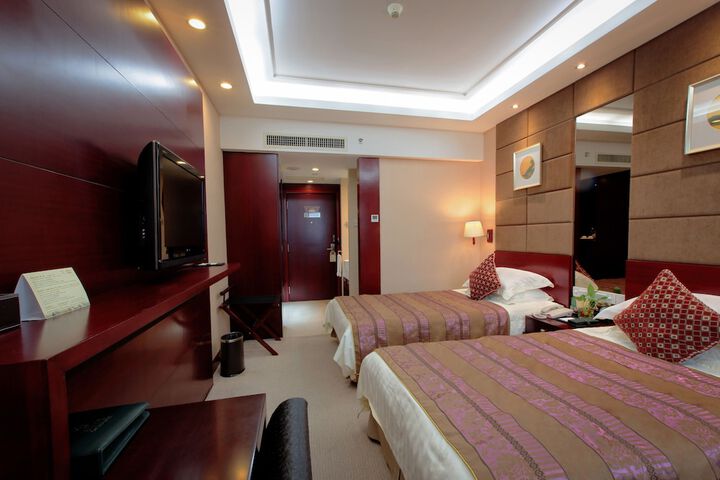 Room 7 of 56