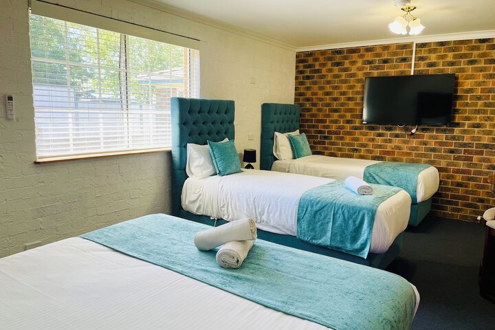 Room 44 of 111