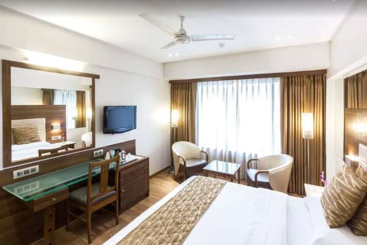 Room 5 of 27