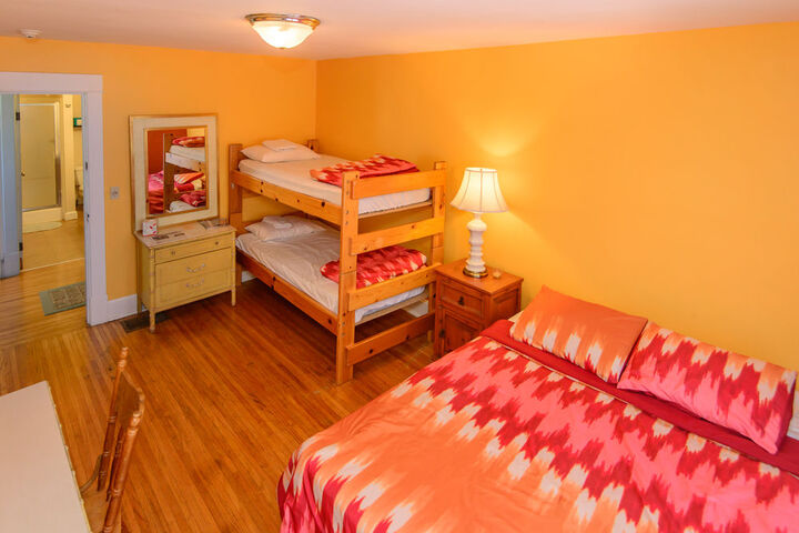 Room 6 of 43
