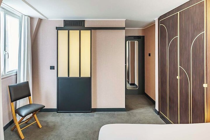 Room 54 of 103