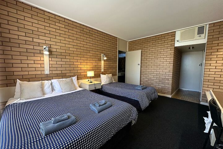 Room 22 of 45