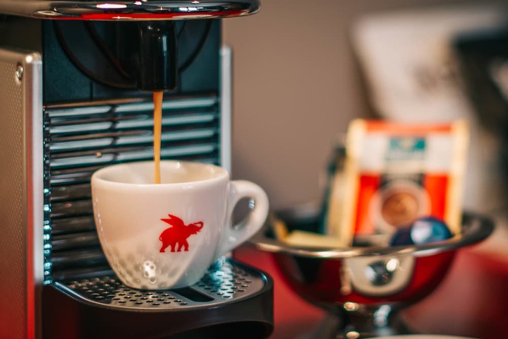 Breakfast/Coffee Service 76 of 104