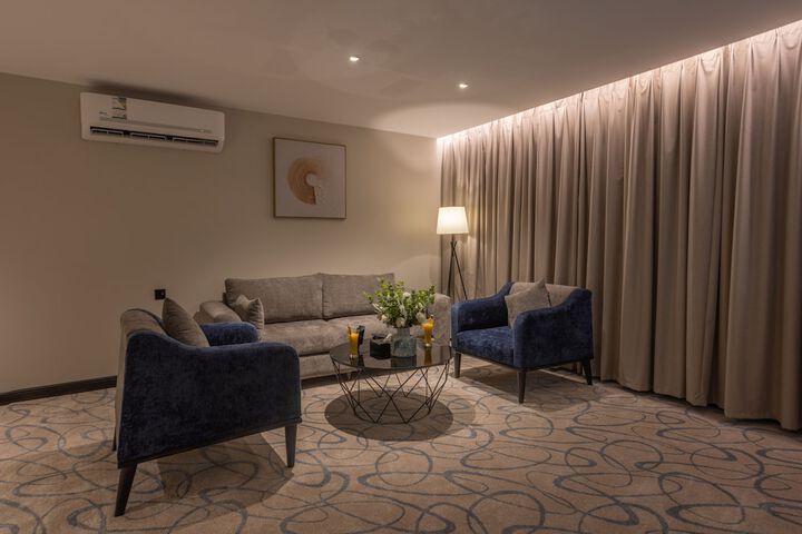 Room 9 of 20