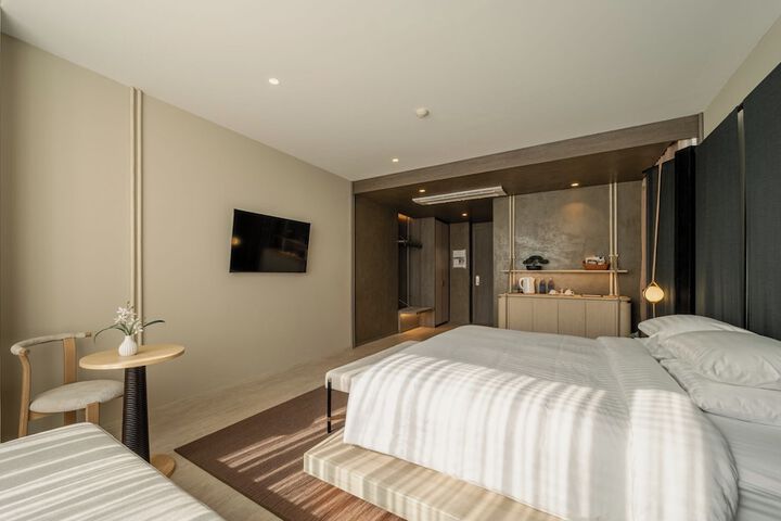 Room 49 of 111