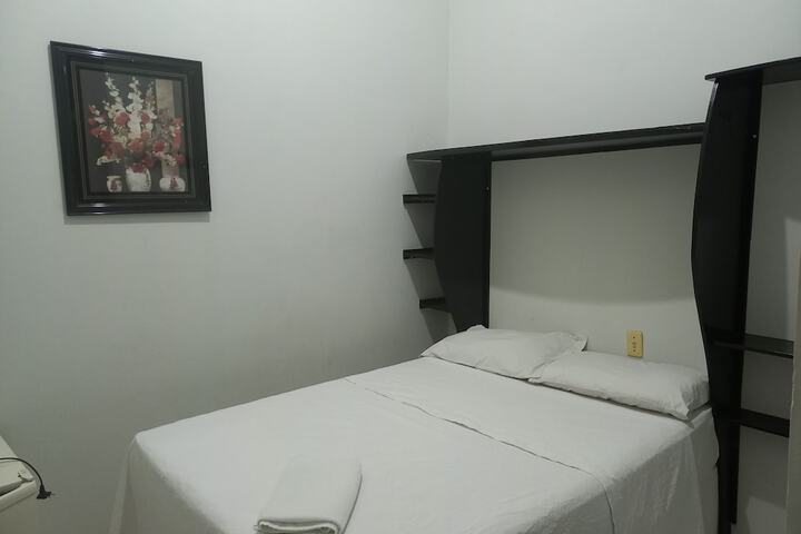Room 4 of 10