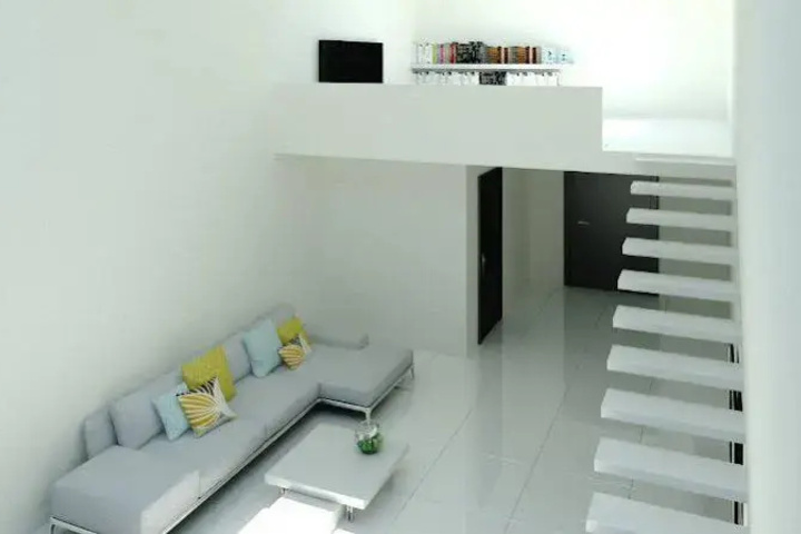 Room 5 of 13