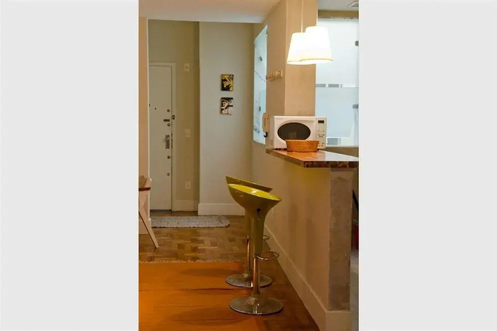 Room 2 of 9