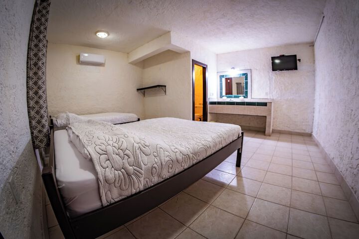 Room 44 of 64