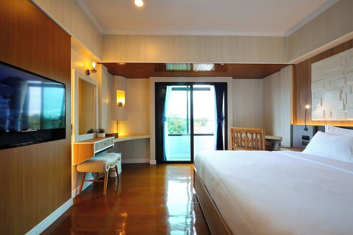 Room 46 of 86